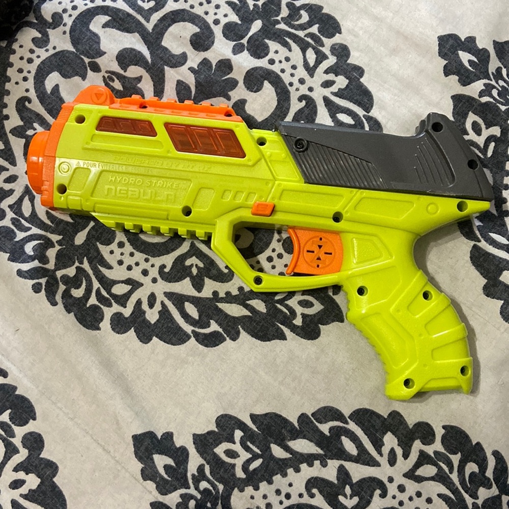 Orbeeze blaster (HydroStrike Nebula )
